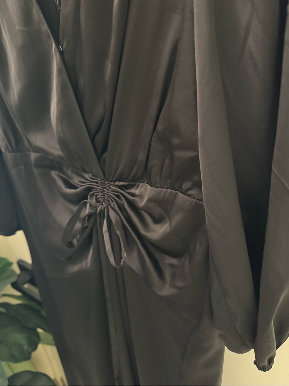 Donna Morgan Black Silk 3/4 Sleeve Dress, Slim Details on Waist, Flirty Hem - Picture 7 of 14